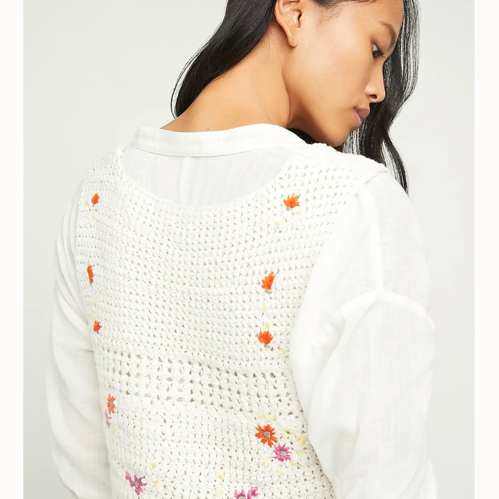 FREE PEOPLE Wildflowers Knit Cropped Cardigan Size Large - Picture 3 of 15